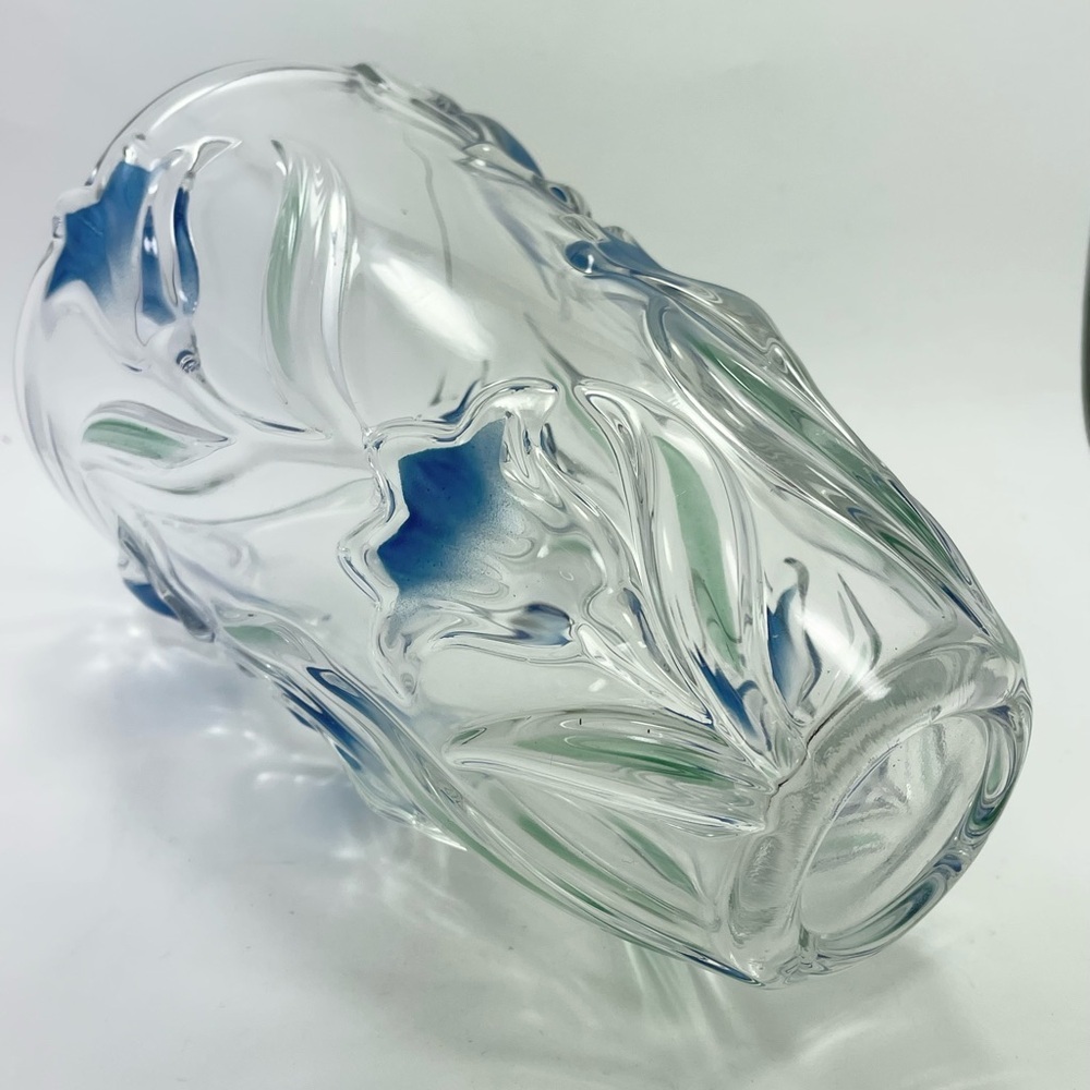 Mikasa Bluebells Vase Embossed Glass Blue Tulips Green Leaves Relief 8" Tall - Picture 4 of 7